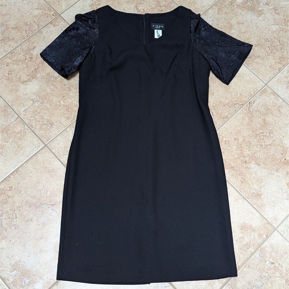 Vintage Dress Womens 10P Black Shift V-Neck Damask Sleeves Made in USA